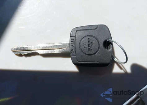 2008 Toyota Corolla Le z USA, uszkodzony, nr VIN 2T1BR32E48C919722